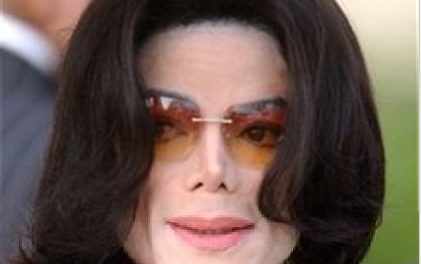 Discovery Channel pospone programa sobre autopsia de Michael Jackson