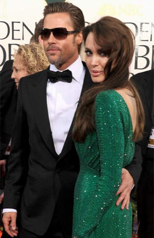Brad Pitt y  Angelina Jolie brillan al llegar a los Globos de Oro