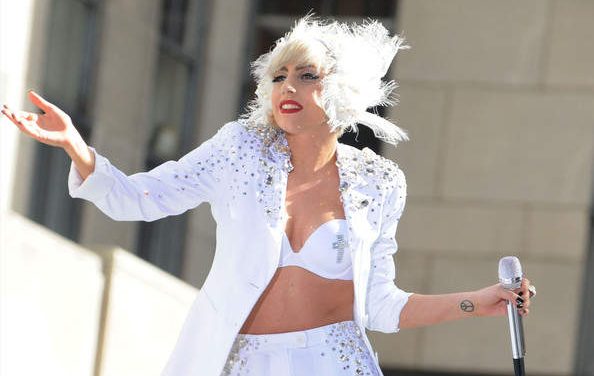 LADY GAGA TENDRÍA UN ESTIMADO DE $100 MILLONES EN GANANCIAS PARA FINES DEL 2011