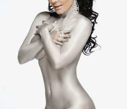 Ex Miss Costa Rica, Maribel Guardia, metálicamente desnuda en 2011