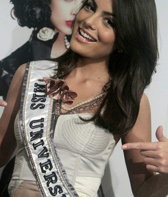 Jimena Navarrete, Miss Universo 2010, participará en ‘Secretos de una reina’