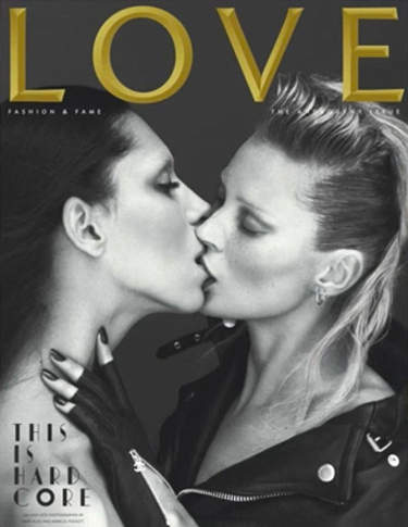 Kate Moss besa a modelo transexual Lea T, en portada de »Love Magazine»