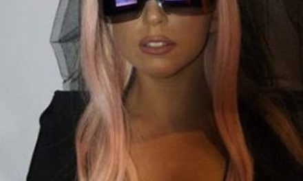 Lady Gaga presenta los lentes – cámara de fotos