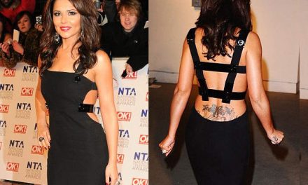 Cheryl Cole muestra su nuevo y sexy tatuaje