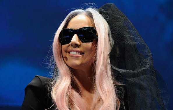 Nuevo single de Lady Gaga crea polémica