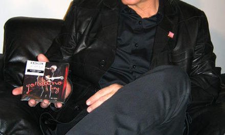 YORDANO Celebra sus 30 años de carrera artística con un lanzamiento en CD Doble y en vivo.