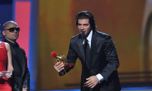Jencarlos Canela hace historia en Premio Lo Nuestro A La Música Latina 2011