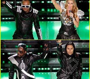 Los Black Eyed Peas llenaron el Cowboys Stadium de color y buena música (+Fotos y Video)