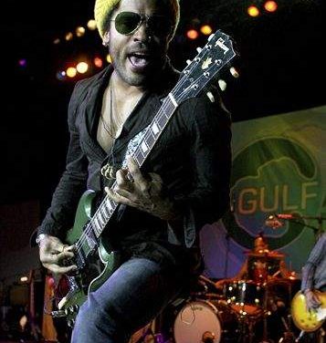 Lenny Kravitz regresa con ‘Black and White America’