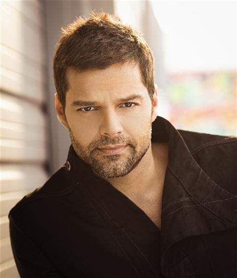 RICKY   MARTIN SE PREPARA PARA INICIAR SU GIRA MUNDIAL EL PROXIMO 25 DE MARZO EN PUERTO RICO!