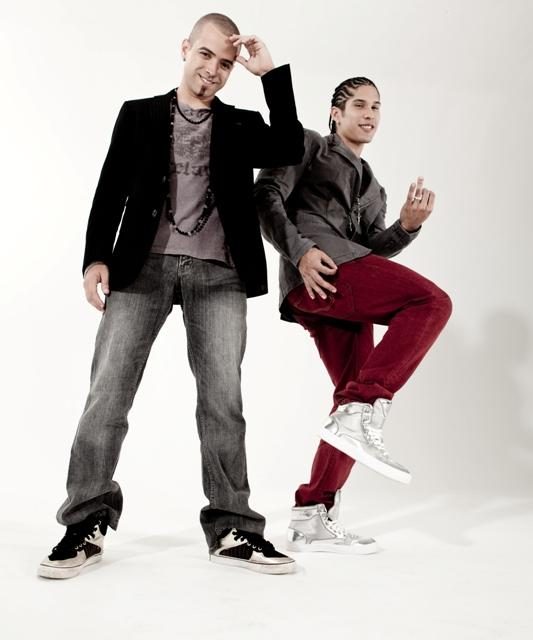 Chino y Nacho listos para Premios Lo Nuestro…