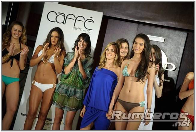 PASARELA CON AIRES DE CAFFE EN PISO 5 DEL tolón FASHION MALL (+Fotos)