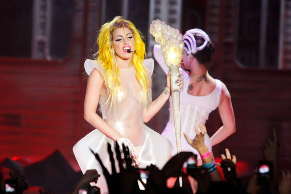 Lady GaGa obsesionada con los unicornios en ‘Born this way’