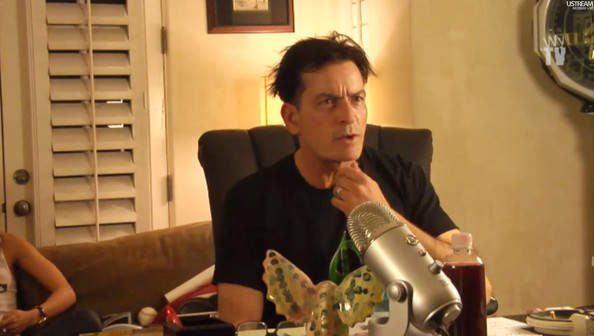 Charlie Sheen suma 12 funciones a su gira