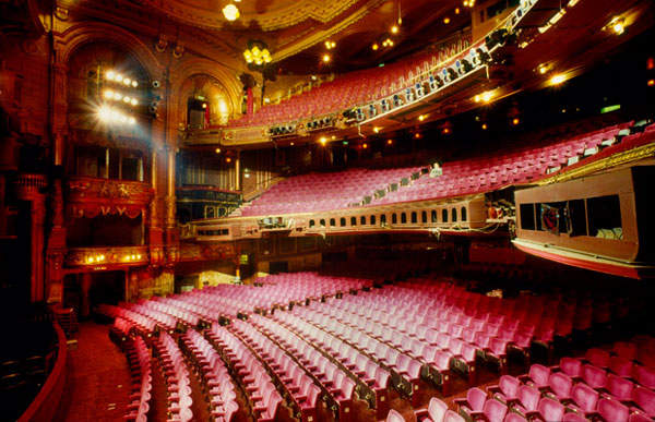 VENEZUELA VIVA SELECCIONADO POR LA CRUZ ROJA BRITÁNICA PARA LA CELEBRACION DE SU GALA ANUAL