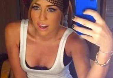 Otro escandalo: Miley Cyrus publica foto en ropa interior