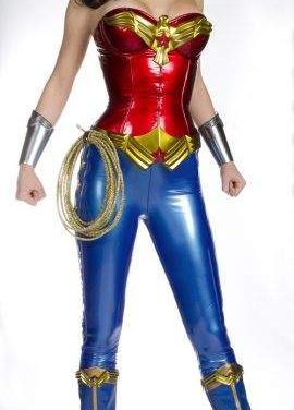 La primera imagen de Adrianne Palicki como la nueva »Wonder Woman»