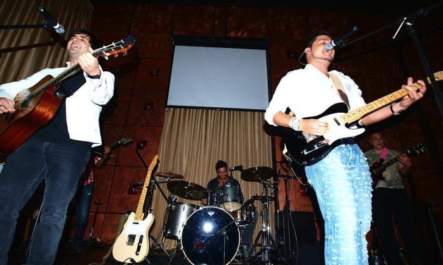 AASHTA LLENÓ »THE PLACE»