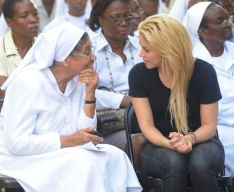 Shakira donó 400.000 dólares para reconstruir una escuela en Haití