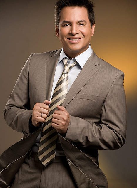 Daniel Sarcos vive su vida en un avión