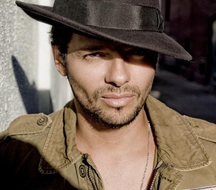 Robi Draco Rosa recibe tratamiento por cáncer