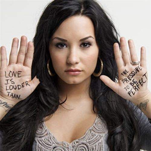 Demi Lovato: »El amor es más fuerte que la presión de ser perfecta»