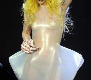 Lady Gaga, entre lágrimas niega que haya plagiado a Madonna