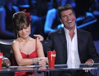Paula Abdul y Simon Cowell serán jueces en nuevo concurso de canto »The X Factor»