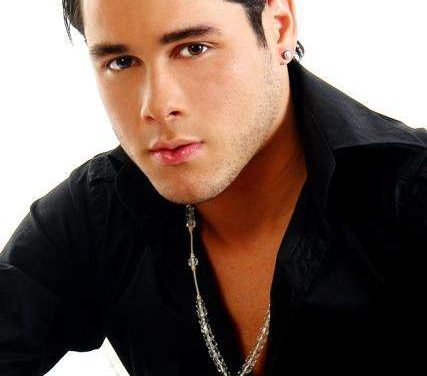Consulta a Juan Carlos Adrianza @JuankAdrianza por »El Elegido del Universo» @gustavo0312