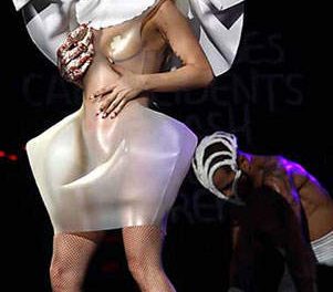 Regala Lady Gaga estreno mundial en concierto
