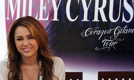 Miley Cyrus está triste, ¿mal de amores?