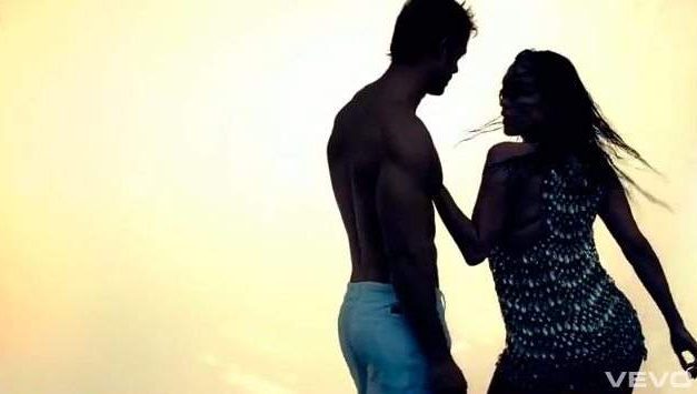 Jennifer Lopez estrena su nuevo y sensual video »Im into you» (+Video)