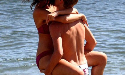 Justin Bieber y Selena Gómez: pura pasión en aguas de Hawaii (+Fotos)