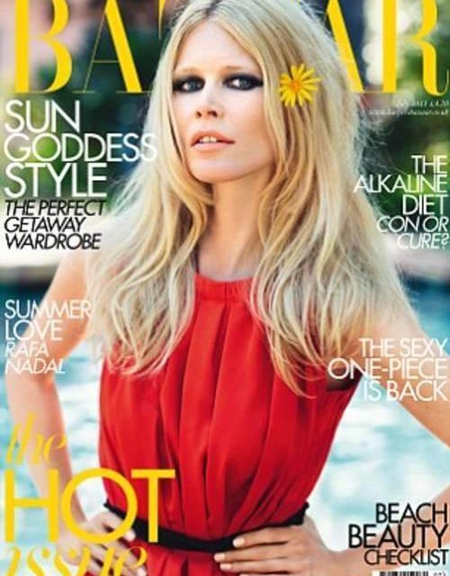 La supermodelo de 40 años Claudia Schiffer es portada de la revista Harper’s Bazaar (+Fotos)