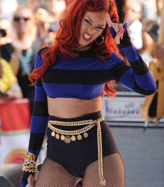 Rihanna defiende su nuevo y controversial videoclip ‘Man Down’ ante las críticas (+Video)