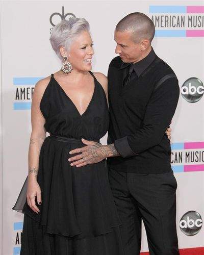 Pink da a luz a una niña.. Y le pone por nombre Willow Sage Hart