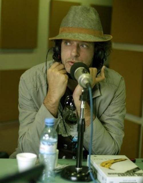 Gustavo Cerati pareciera estar cerca de despertar… Ya mueve los ojos