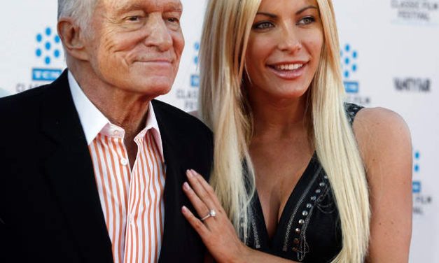 Hugh Hefner acusa a Crystal de mentirosa tras decir que habían tenido sexo solo una vez