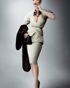 Kate Moss se muestra como una ‘señora’ en portada de Vogue