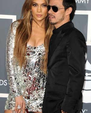 Marc Anthony le fue infiel a Jennifer Lopez con una azafata, reporta US Weekly.