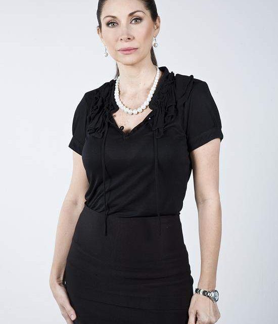 Entrevista a: FEDRA LÓPEZ, UNA MUJER DISPUESTA A TODO… Es Sara Morales de Uzcategui en »Natalia del Mar»