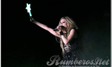 Avril Lavigne con su The Black Star Tour tomo la terraza de CCCT(+Fotos)