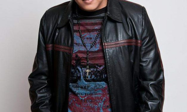 Richard Ugas presenta »El pompo»