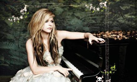 Avril Lavigne trae todos sus éxitos a Venezuela… Entrevista