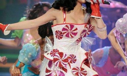 Katy Perry cancela dos conciertos por intoxicación
