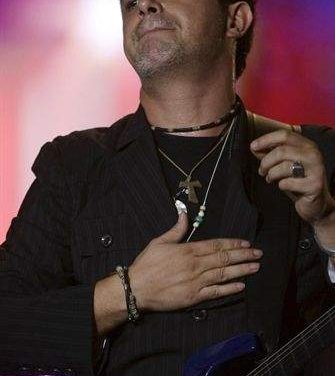 Alejandro Sanz: »Mis hijos son mi Manuela, mi Alexander y ahora mi Dylan… y punto»