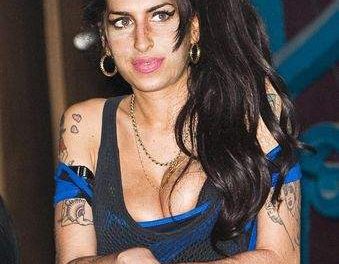 ‘Amy Winehouse compró éxtasis, cocaína y ketamina la noche antes de su muerte’