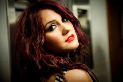 DULCE MARÍA GRABÓ UN IMPACTANTE CONCIERTO ONLINE