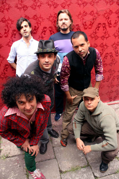 Orquesta Filarmónica de Los Ángeles convoca a Los Amigos Invisibles