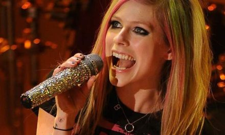 Avril Lavigne agradece a fans por muestras de cariño